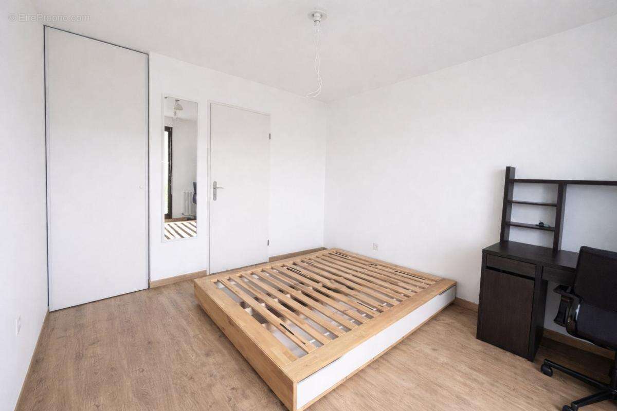Appartement à BUSSY-SAINT-GEORGES