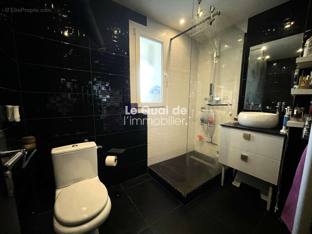 Appartement à SAINT-MARTIN-D'HERES