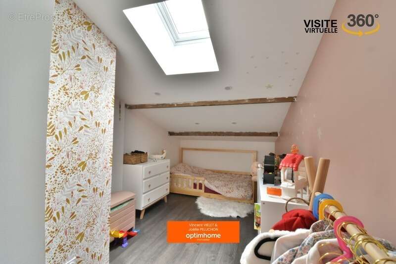 Maison à FARGUES-SAINT-HILAIRE