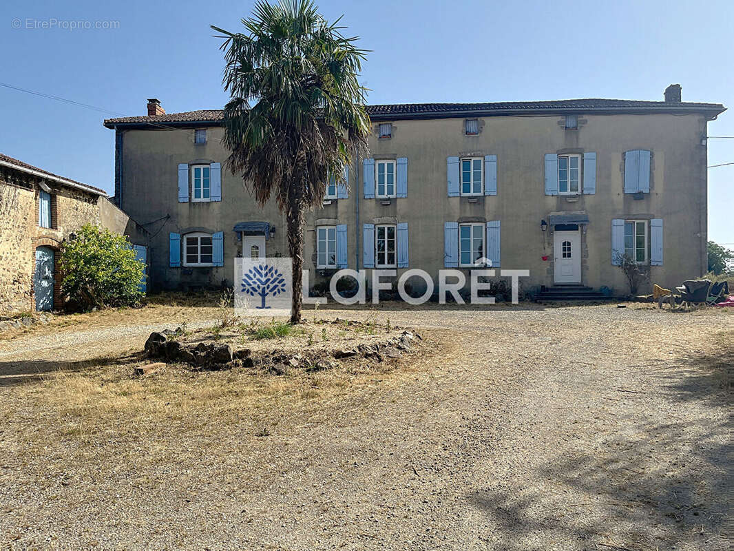 Maison à LA PEYRATTE