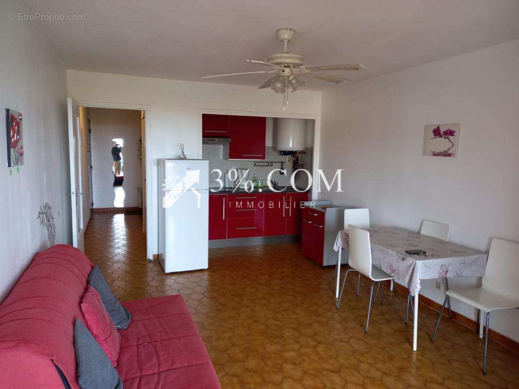 Appartement à SIX-FOURS-LES-PLAGES