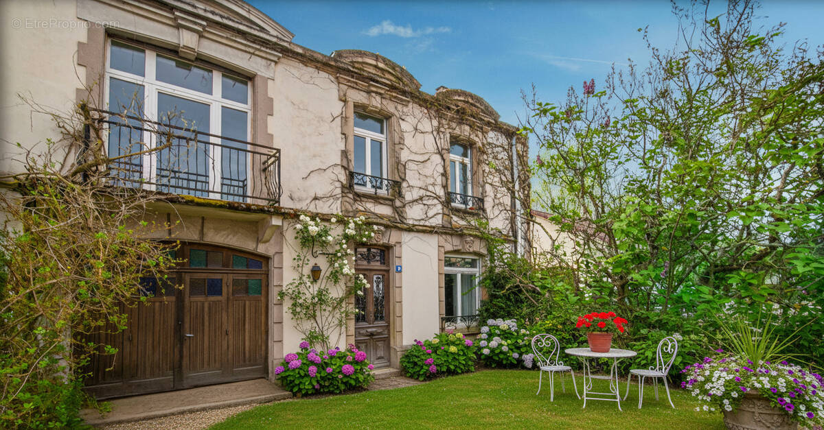 Maison à PROVENCHERES-SUR-FAVE
