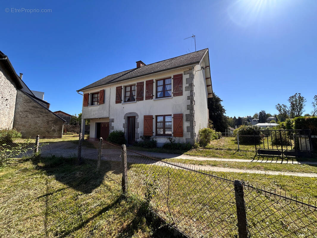 Maison à USSEL