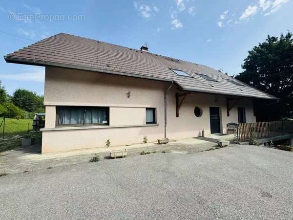 Maison à SAINT-LAURENT-EN-BEAUMONT
