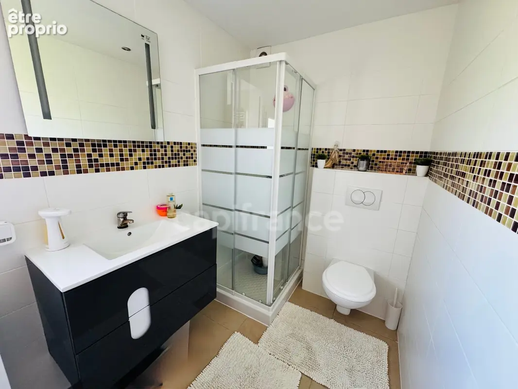 A vendre Appartement 3 pièces rénové à MONTAUROUX (83) - photo 5