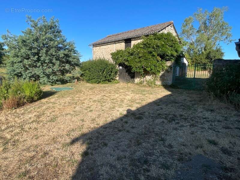 Maison  sur 8853 m2  avec étang, jardin plat et dépendances - photo 35