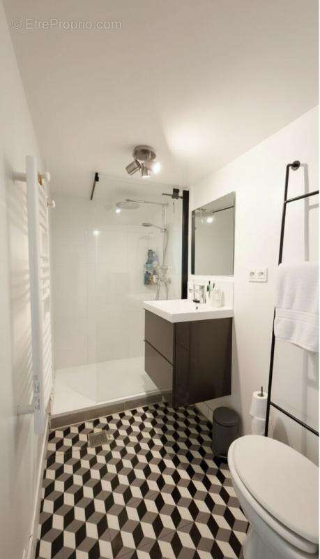 Appartement à PARIS-3E