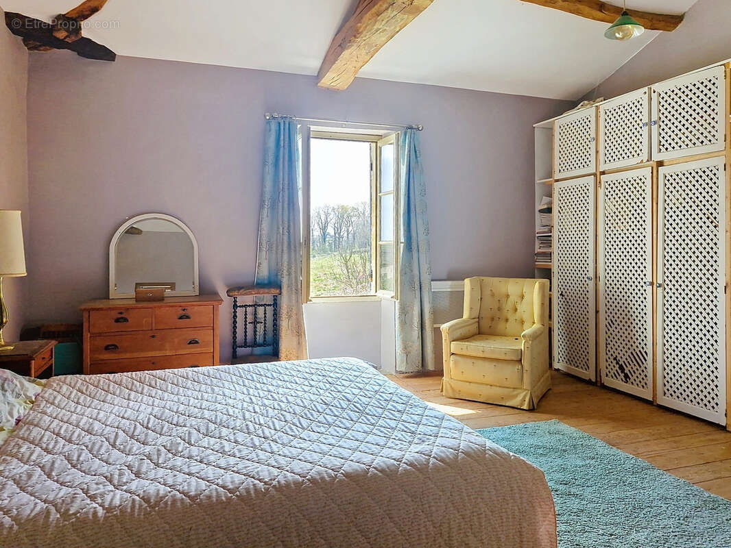 Maison à SAINTE-RADEGONDE