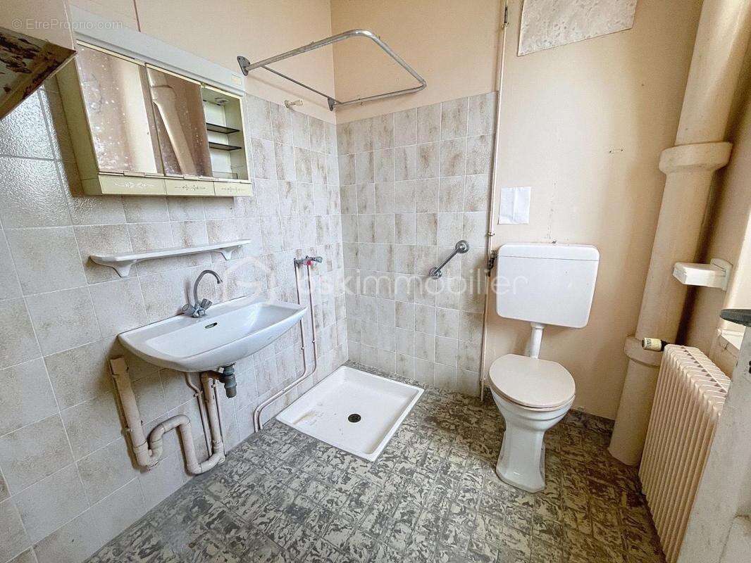 Immeuble avec deux appartements a renover - photo 7