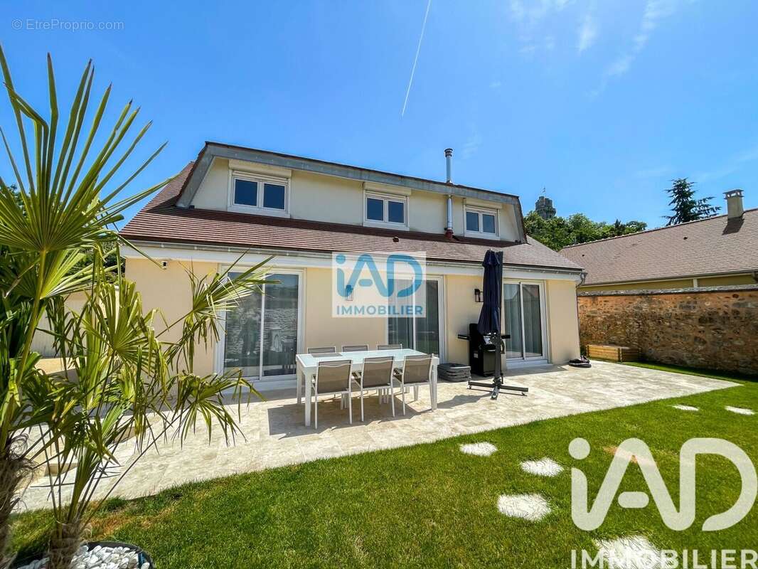 Maison 112 m² à Montlhery  - photo 2