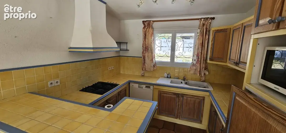 La bouverie – villa avec piscine sur 1 625 m² – vue dégagée – garage & jacuzzi - photo 8