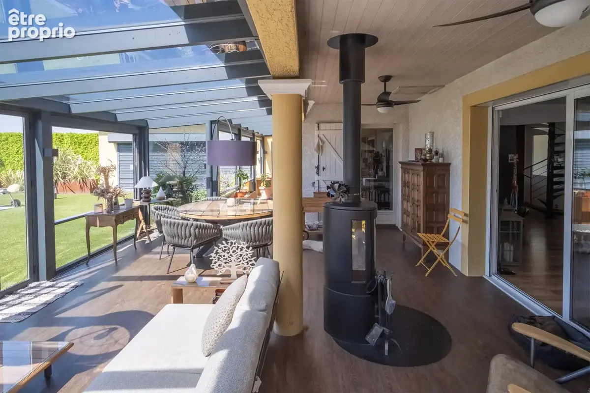 6733- MONTMERLE SUR SAONE Villa d'exception - photo 13