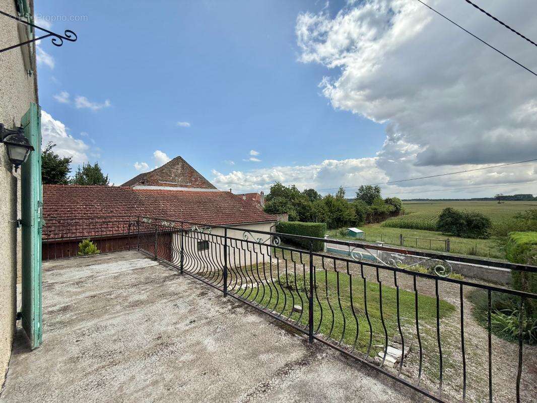 Maison à AUVILLARS-SUR-SAONE