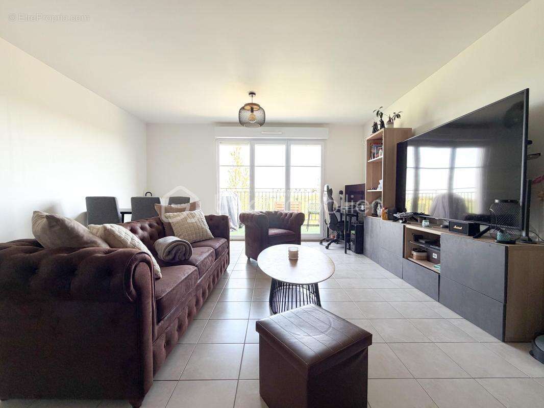 Appartement à TIGERY