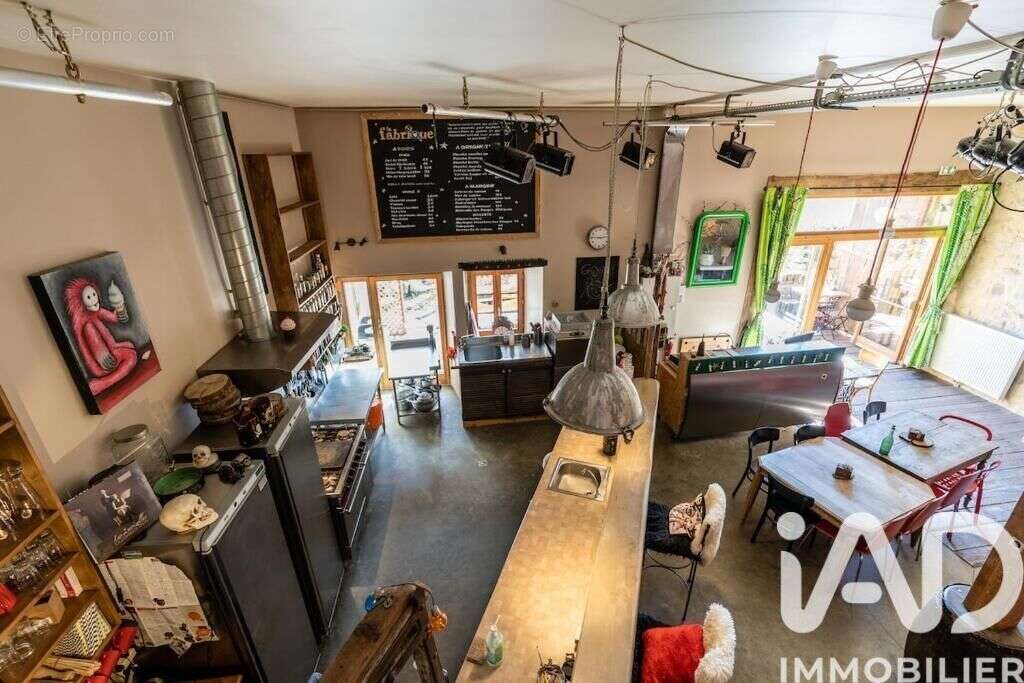Maison 345 m² à Lescheraines  - photo 4