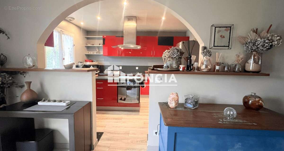 Maison à LA CHAPELLE-FORAINVILLIERS