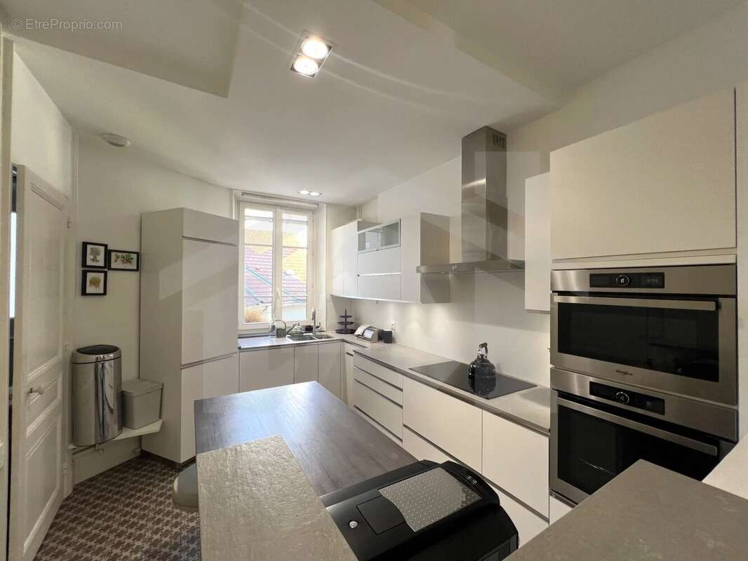 Appartement de caractère   113,76 m2   dernier étage   greno - photo 8
