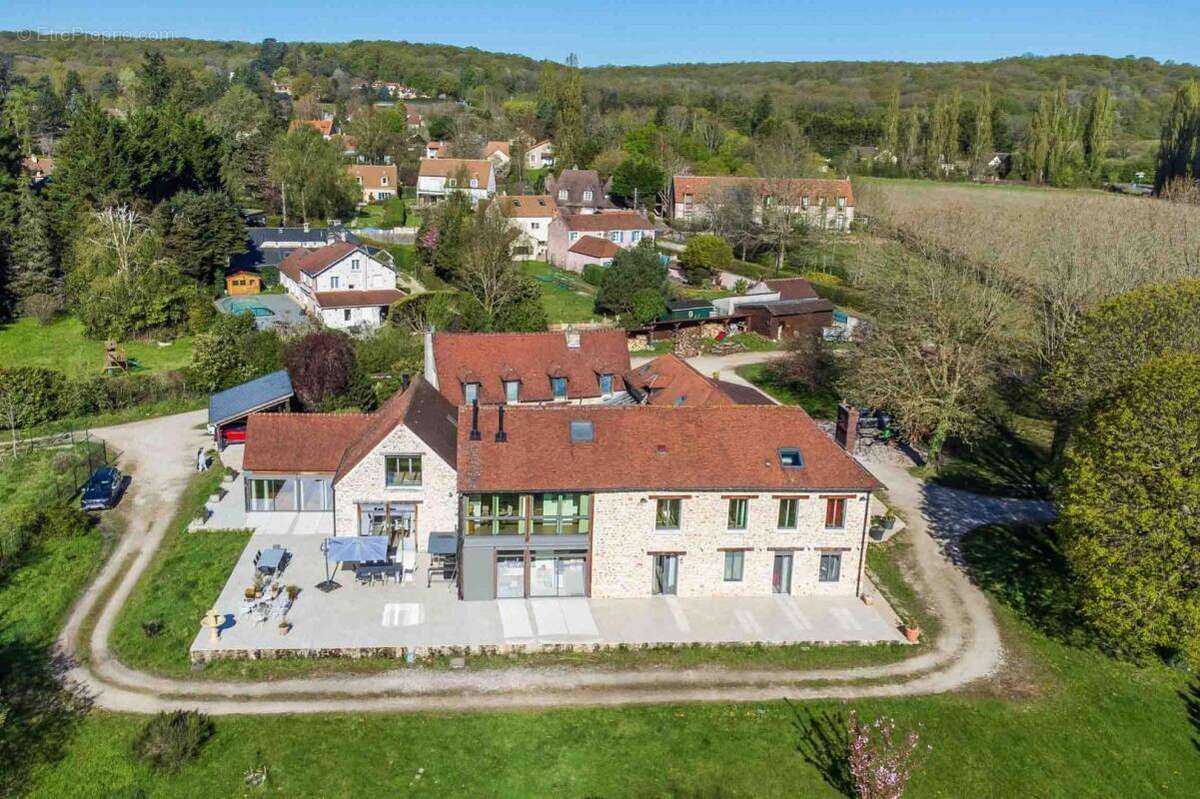 Maison à SENLISSE