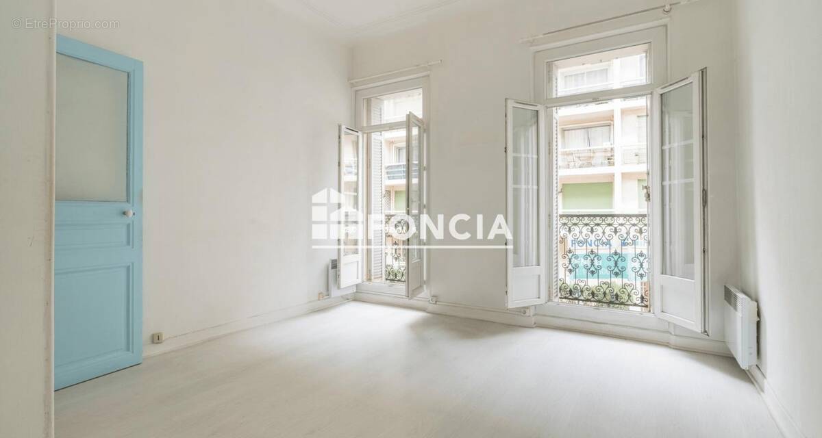 Appartement à MARSEILLE-8E