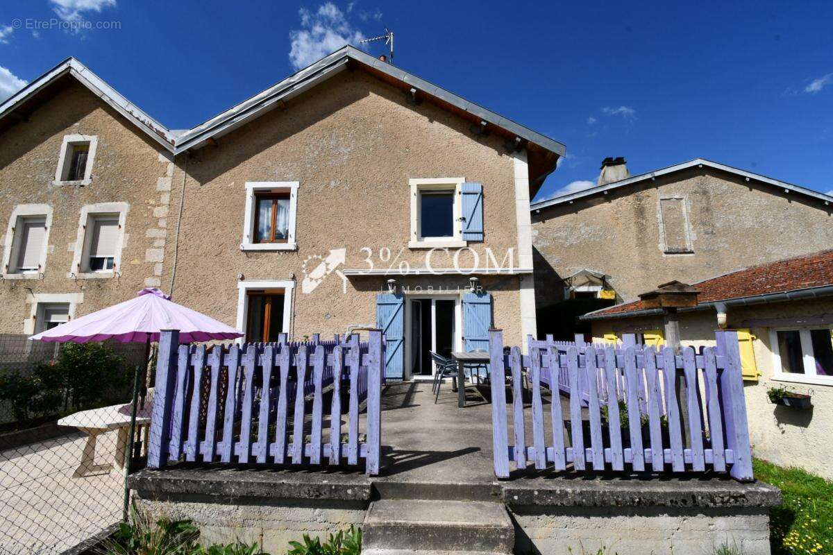 Maison à VANNES-LE-CHATEL