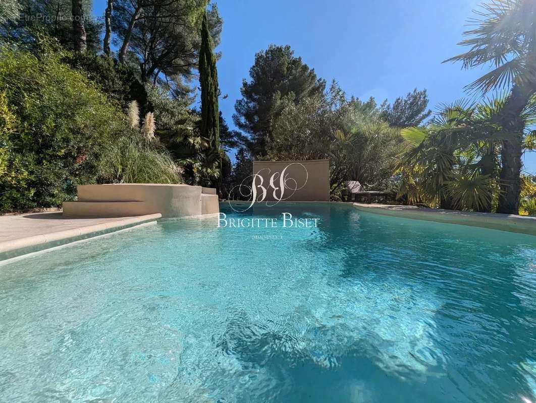 Maison à DRAGUIGNAN