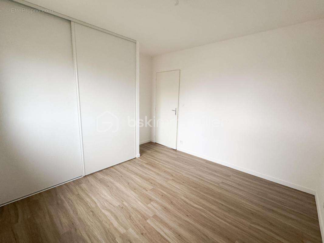 Maison à COMBOURTILLE