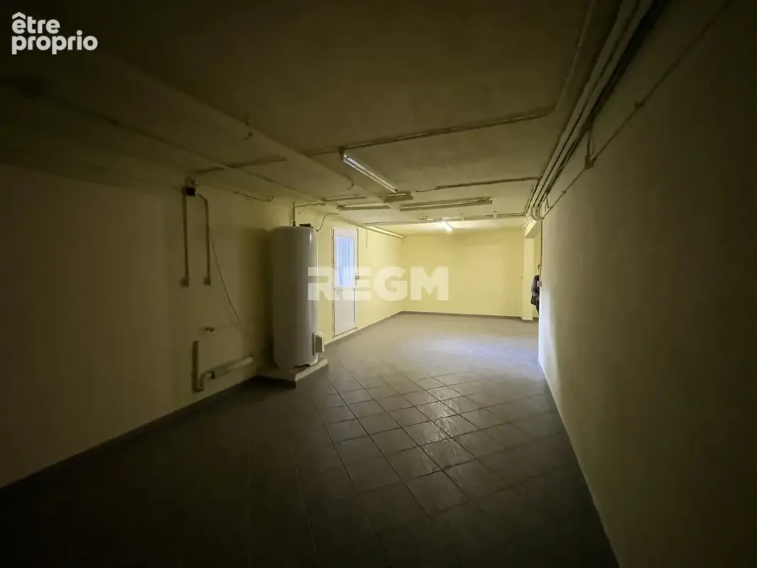Maison 5 chambres sur sous-sol total pour une surface utile de 221 m2 - photo 24
