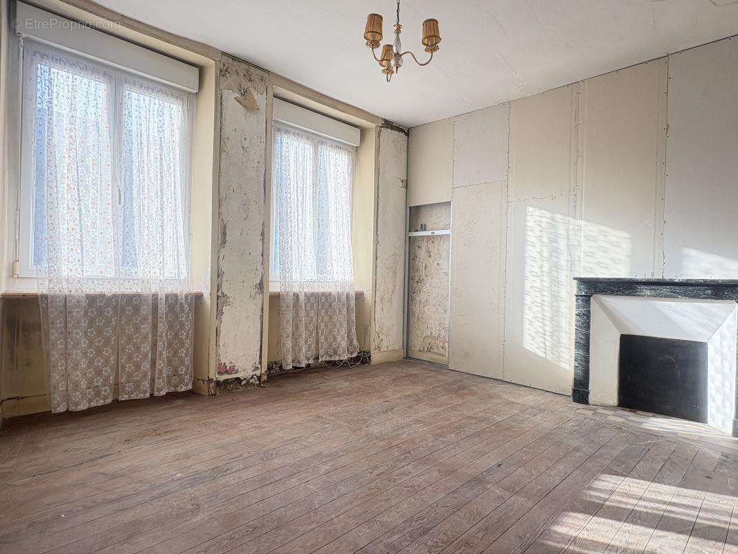 Maison à LANDELLES-ET-COUPIGNY