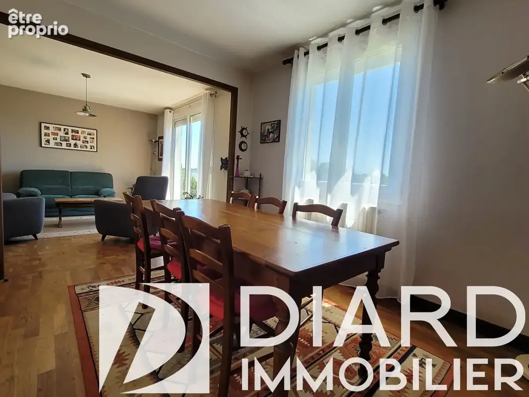 Sous compromis ! Nouveauté en exclusivité Cabinet Diard Immobilier ! Jolie maison T3 plein centre-ville - photo 6