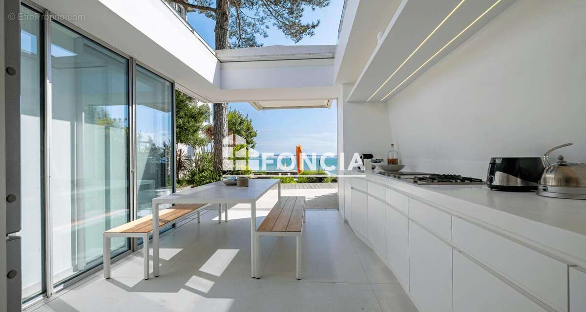 Maison à LE POULIGUEN