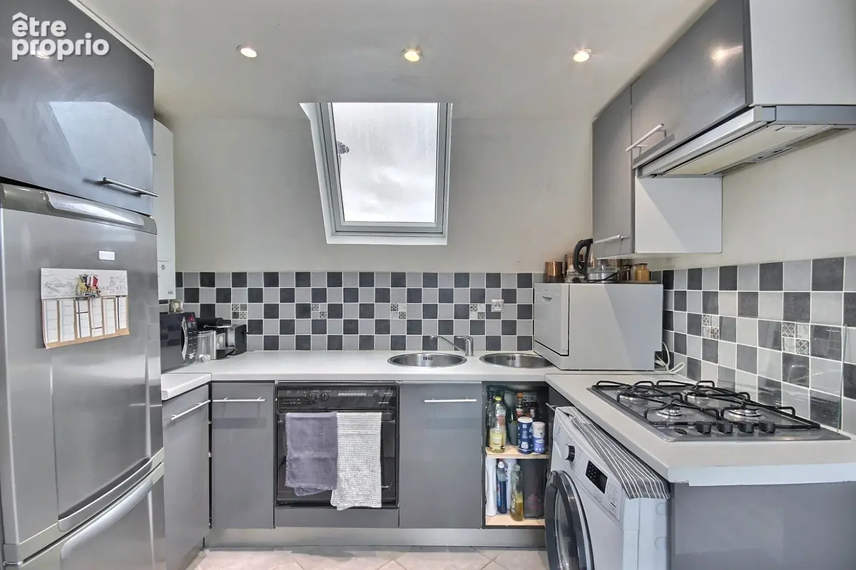 Appartement Courbevoie 3 pièce(s) 34.57 m2 - photo 3