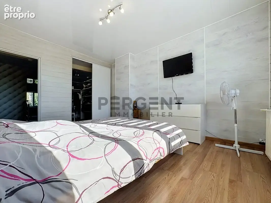 Maison 148 m² à Renwez  - photo 6