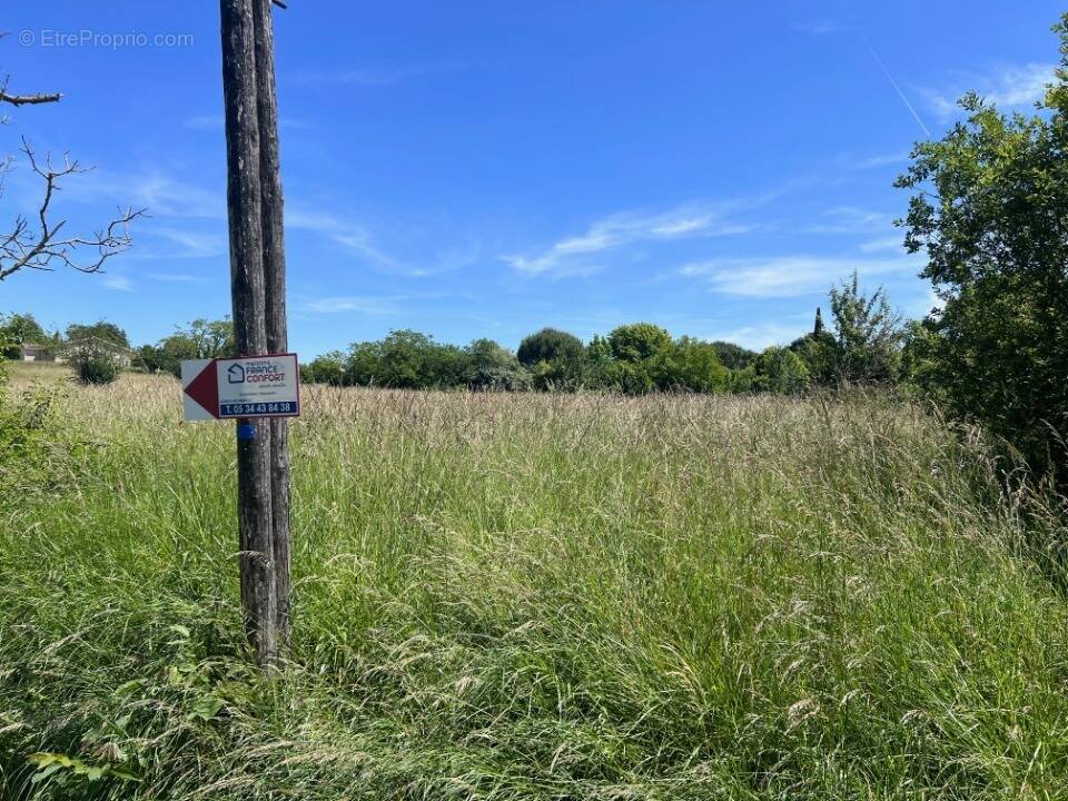 Terrain à GARRIGUES