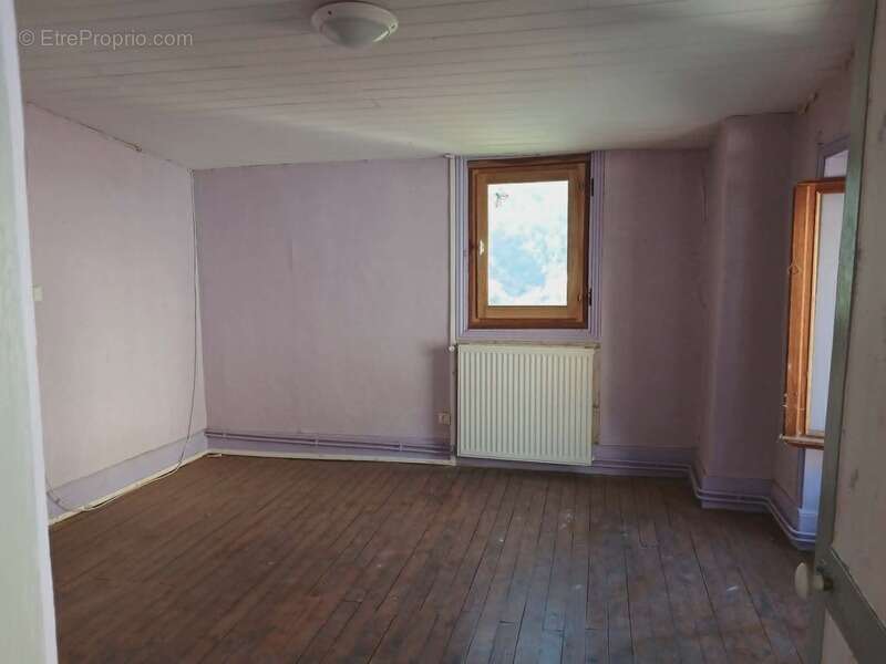 Appartement à THIERS