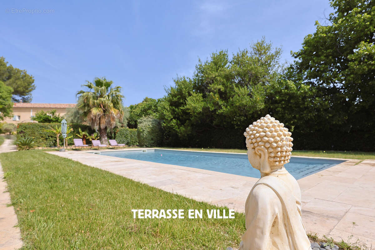 Appartement à EVENOS