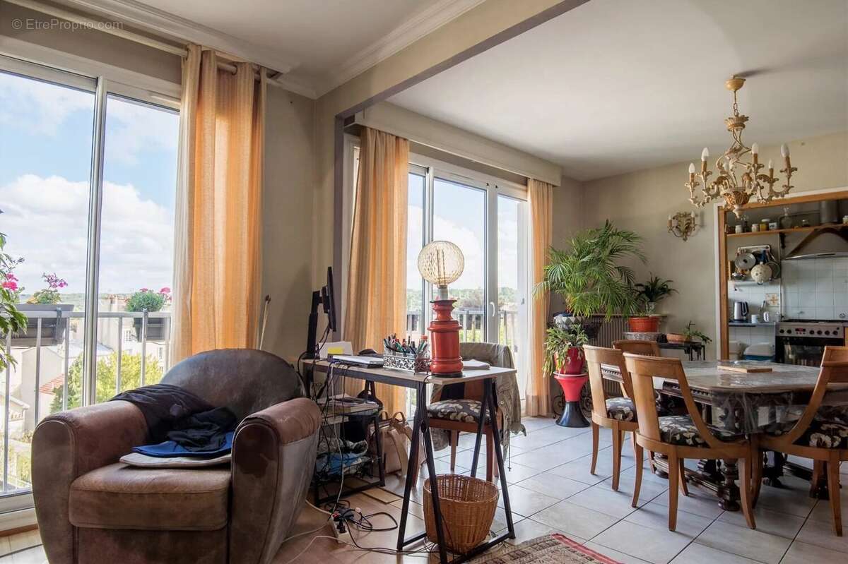 Appartement à VERSAILLES