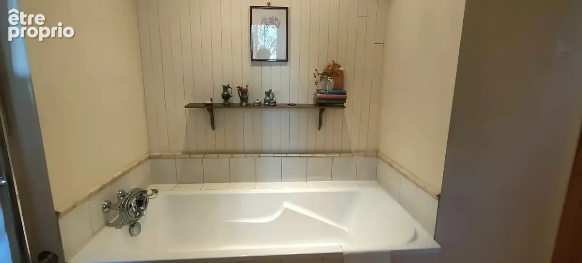 AUTHENTIQUE !!! Grande et belle maison en pierre dans un cadre préservé - photo 29