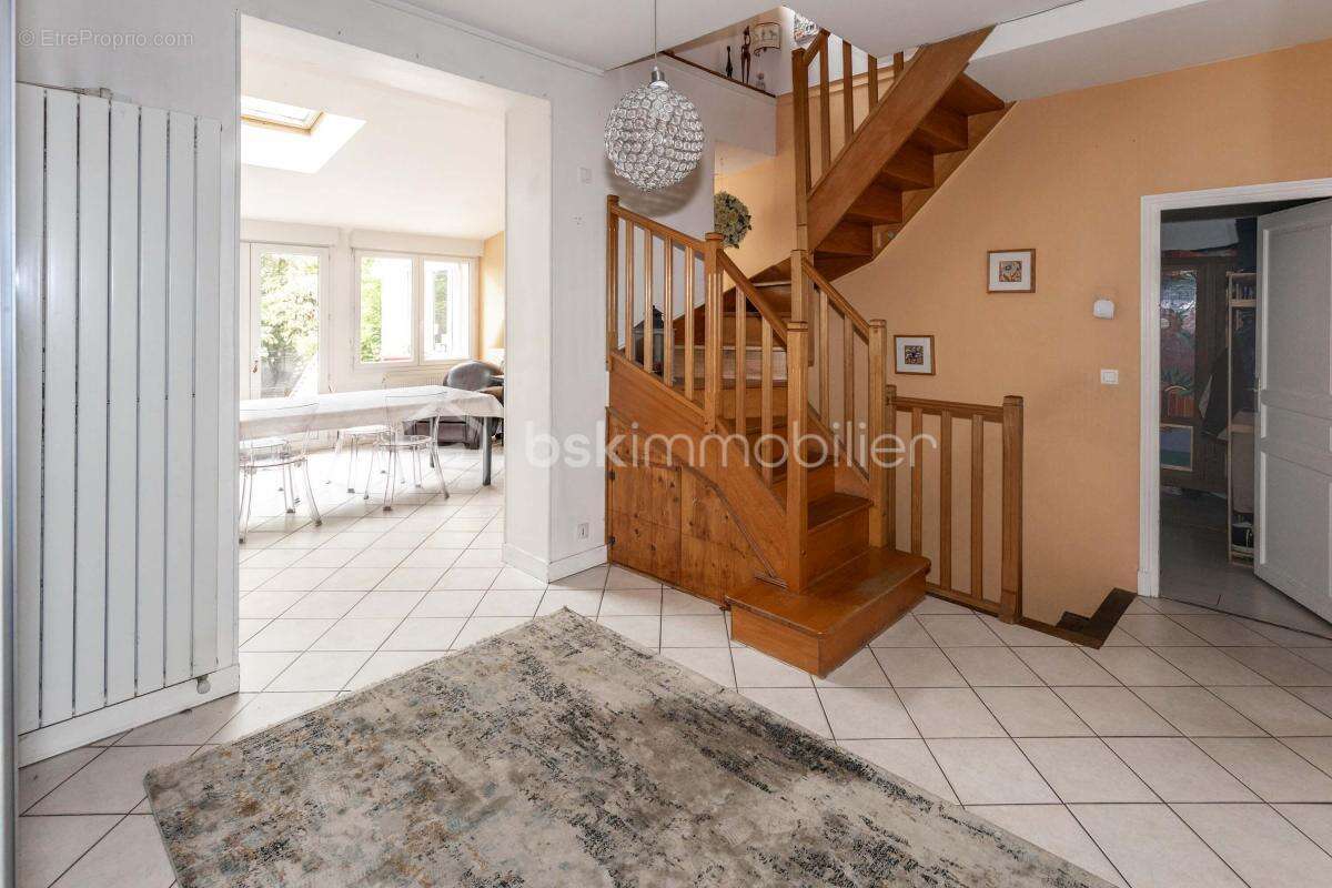 Maison à MAISONS-LAFFITTE