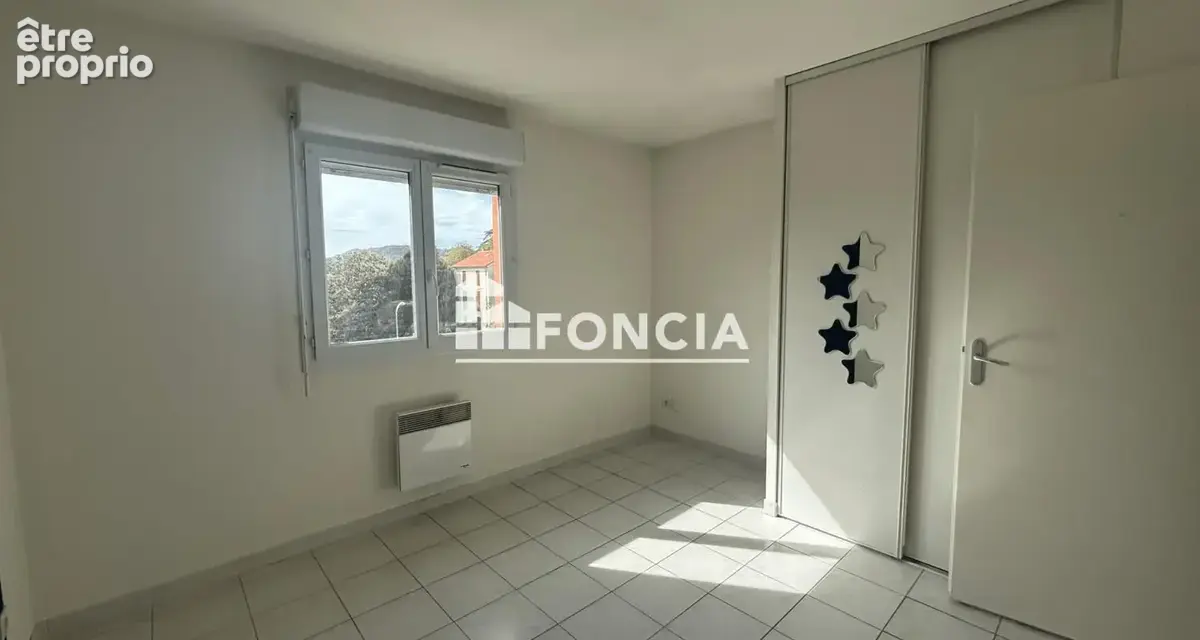 Digne, appartement T2 avec balcon et parking privatif - photo 5