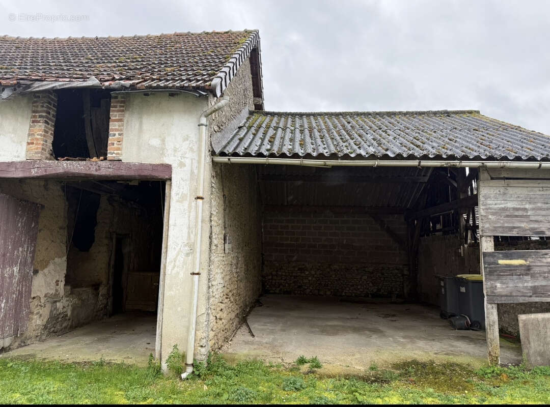 Maison à CHATENAY-SUR-SEINE