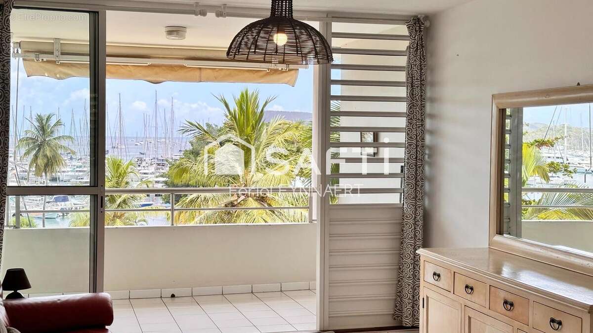 Photo 2 - Appartement à LE MARIN