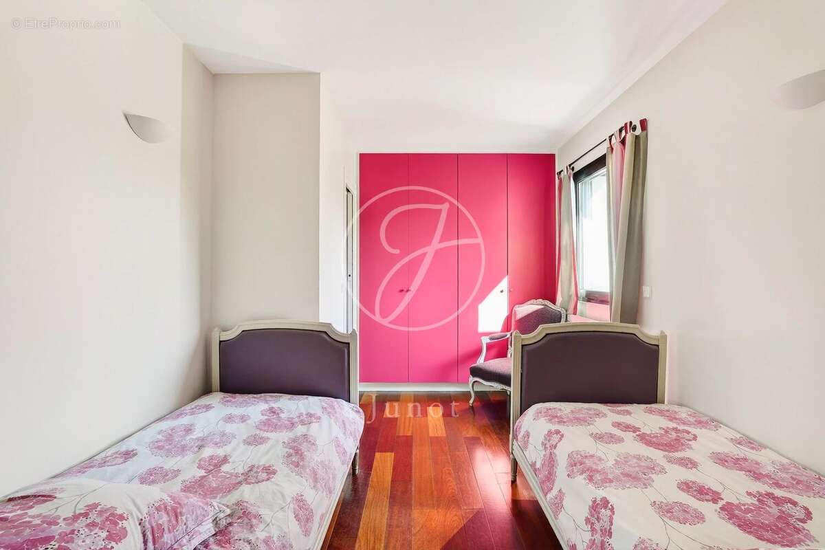 Maison à LE VESINET