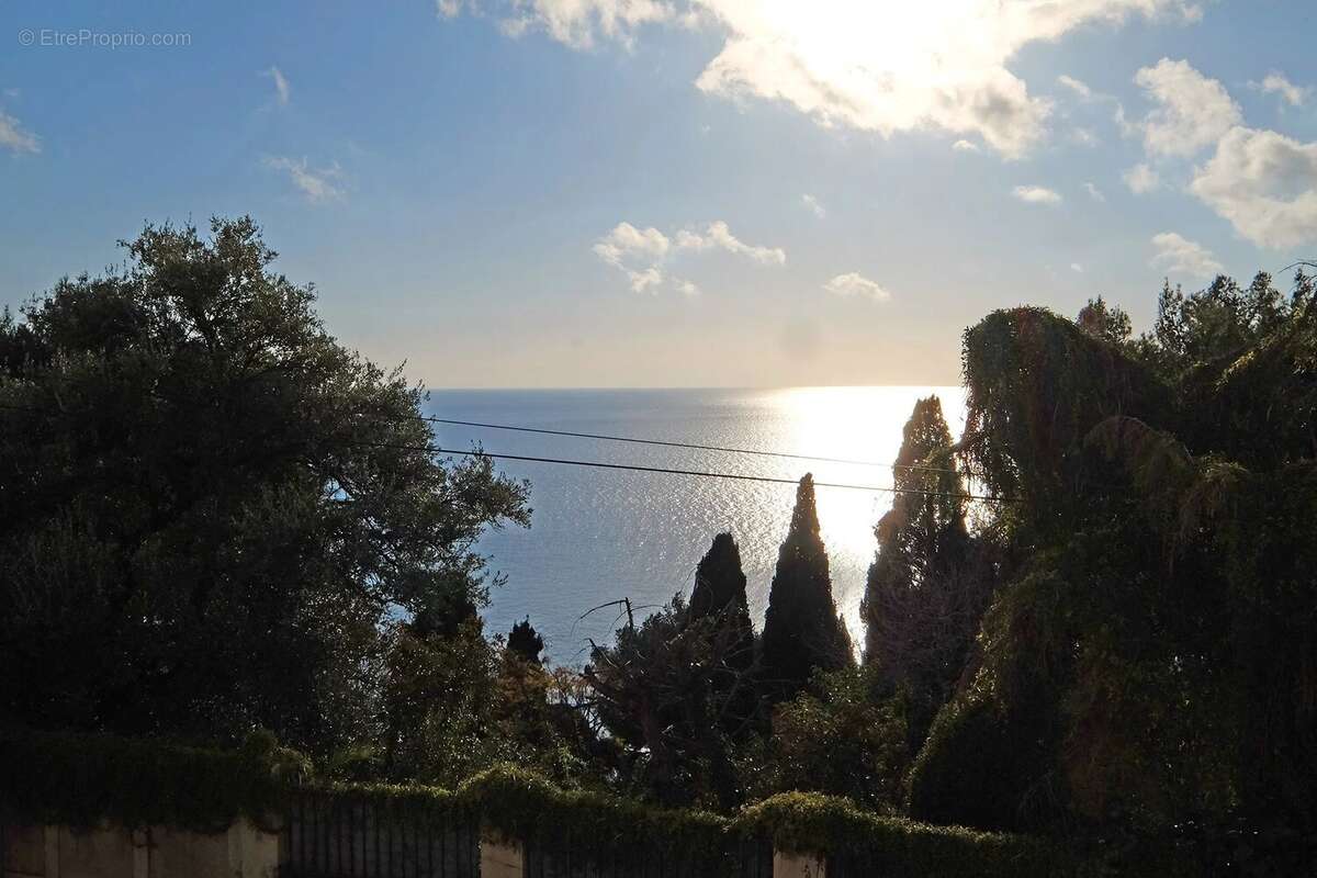 Appartement à ROQUEBRUNE-CAP-MARTIN