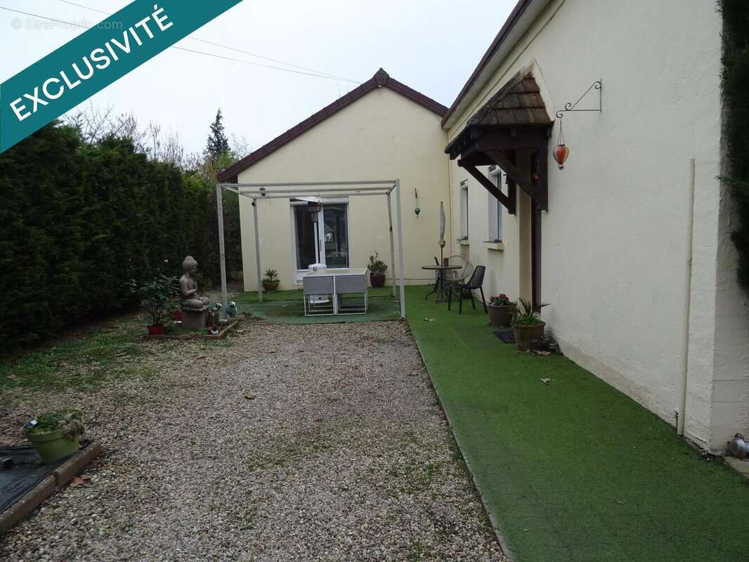 Photo 3 - Maison à CHATENOY-LE-ROYAL