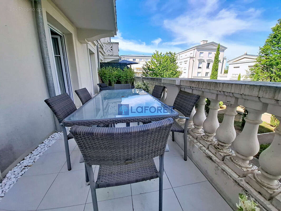 Appartement à SERRIS