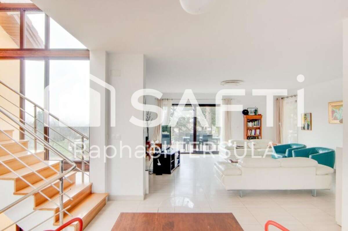 Photo 2 - Maison à CASTRES