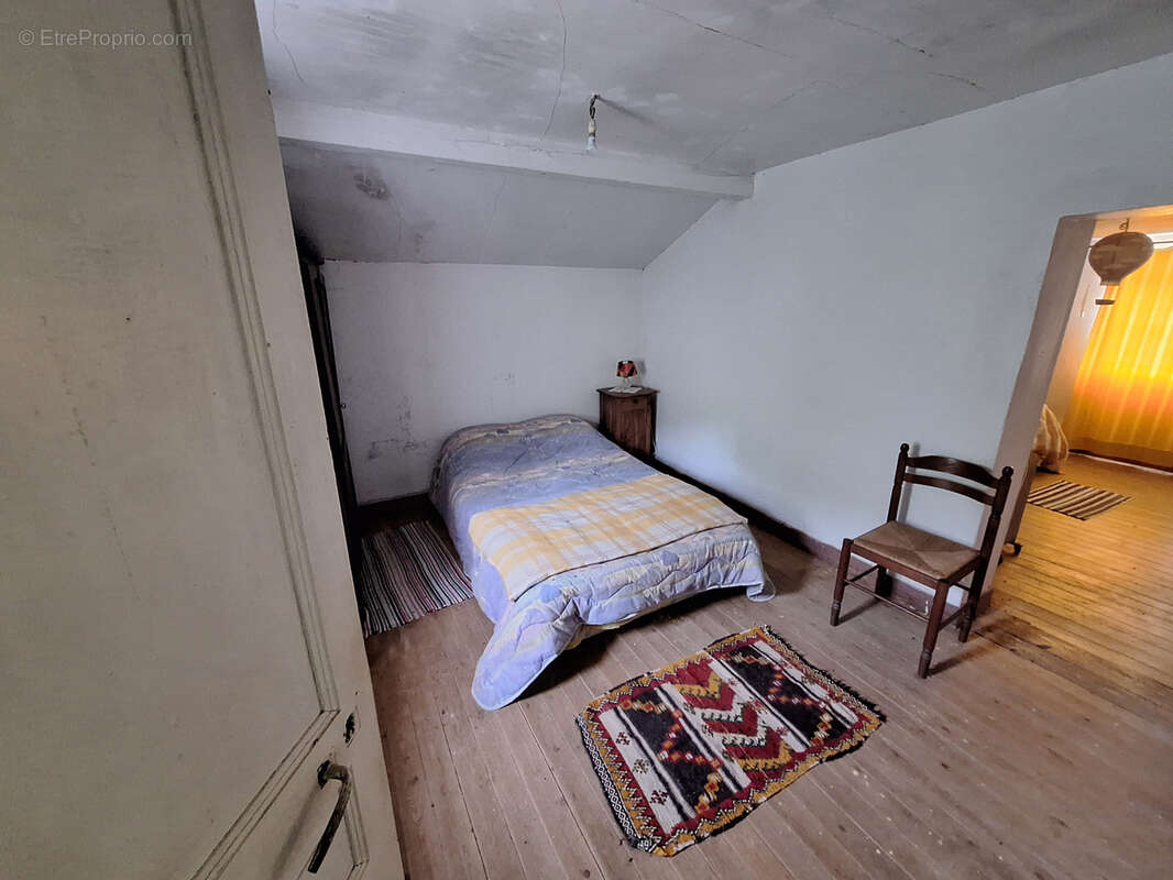 Maison à SAINT-CERNIN-DE-L&#039;HERM