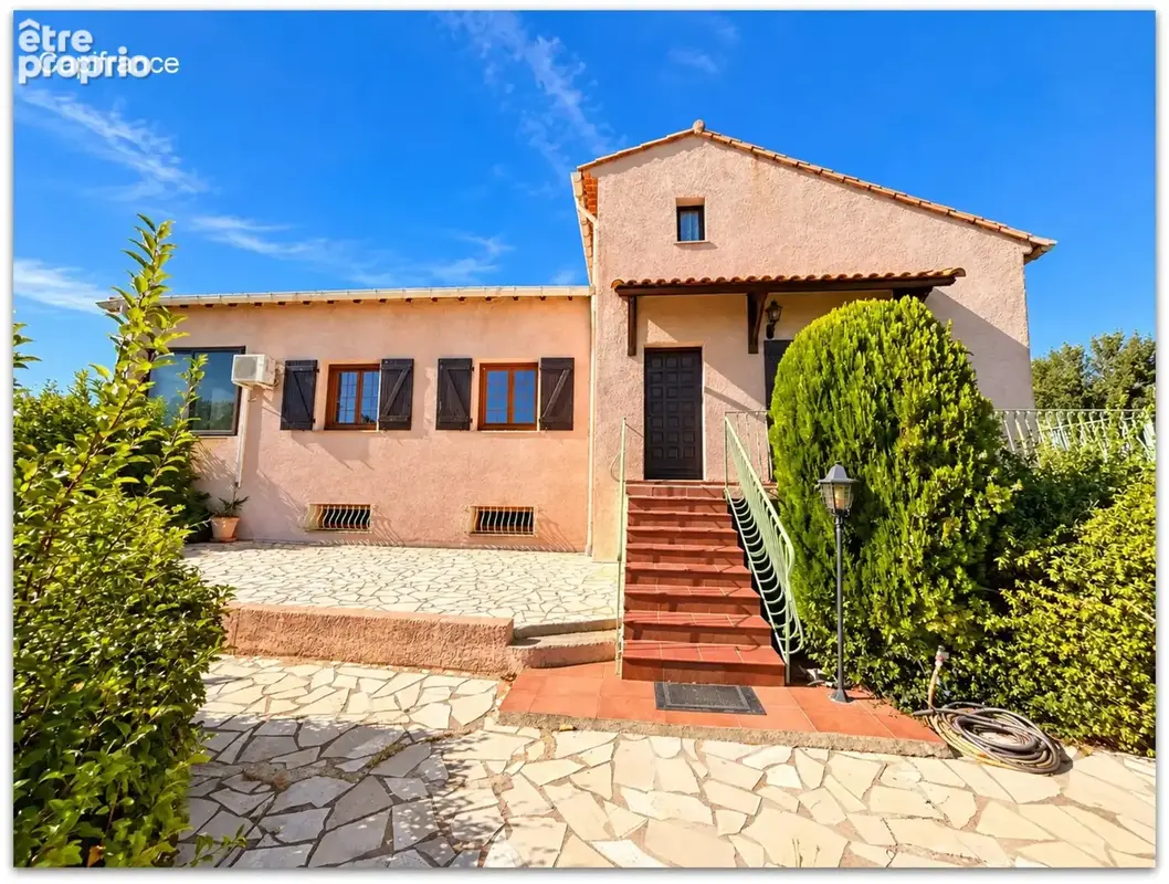 Grande villa familiale de 204 m² avec appartement indépendant, terrain piscinable de 2 178 m² et vue dégagée - Roujan (34320) - photo 10