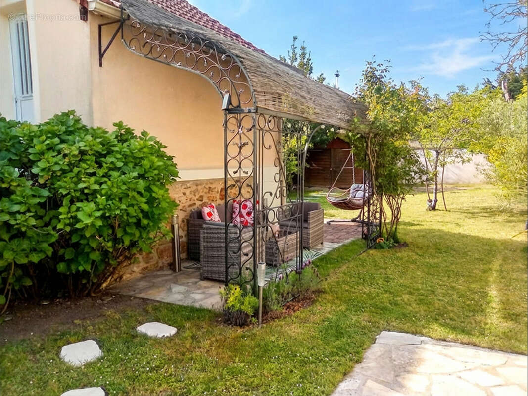 Maison à MONTGERON