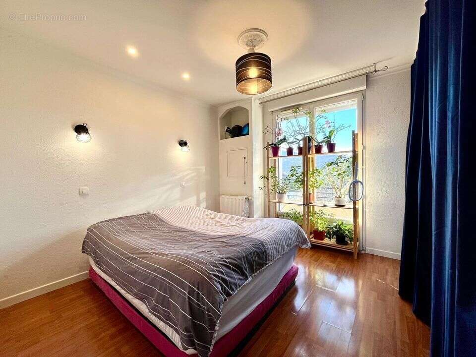 Appartement à VETRAZ-MONTHOUX